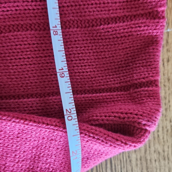 Sweater - Picture 7 of 8